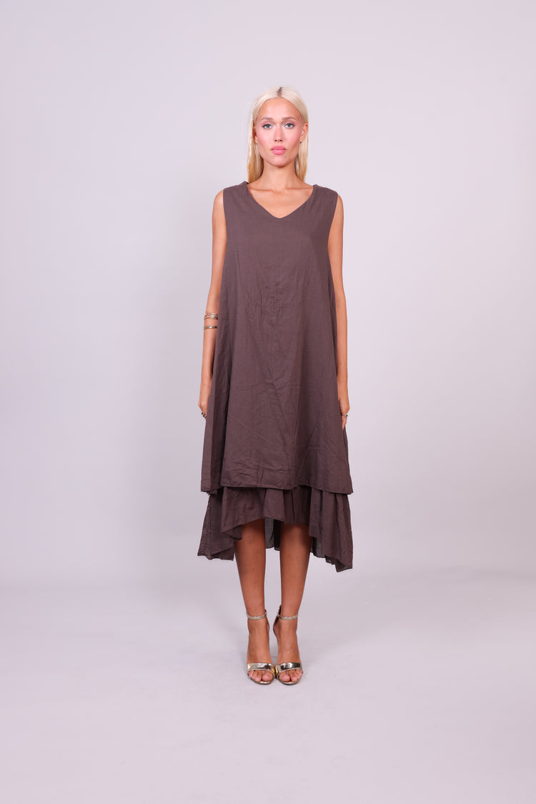 SLEEVELESS LAYERED HEM MIDI DRESS