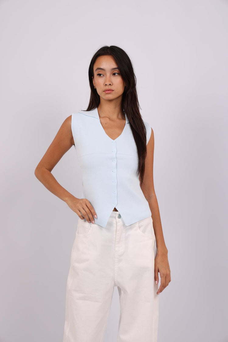 SKYLINE SLEEVELESS KNIT BLOUSE