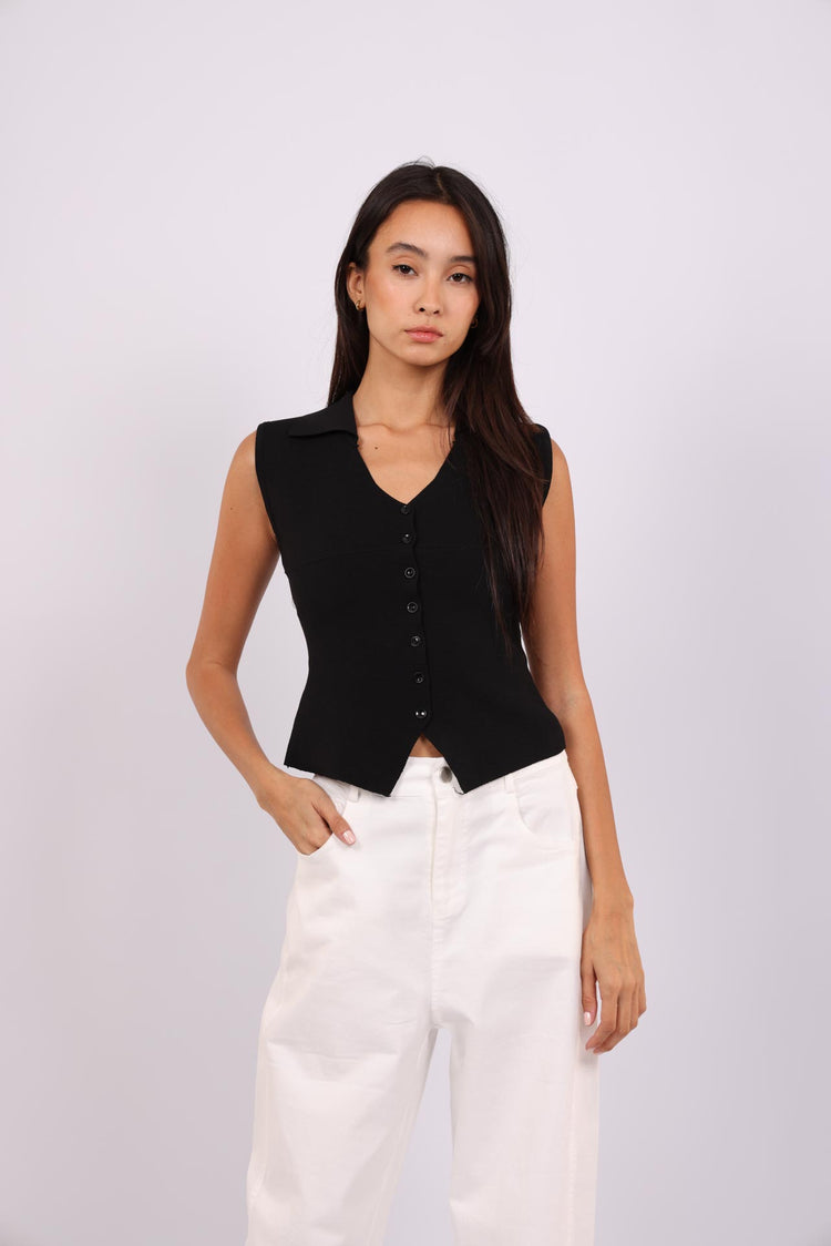 SKYLINE SLEEVELESS KNIT BLOUSE
