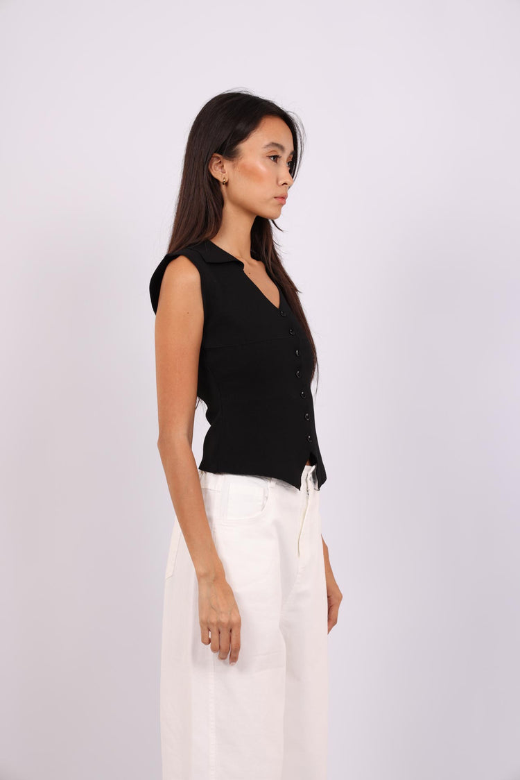 SKYLINE SLEEVELESS KNIT BLOUSE