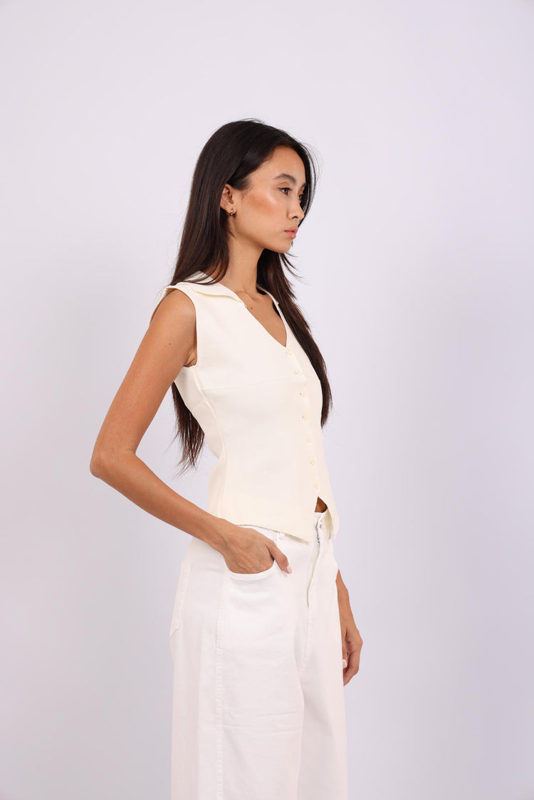 SKYLINE SLEEVELESS KNIT BLOUSE