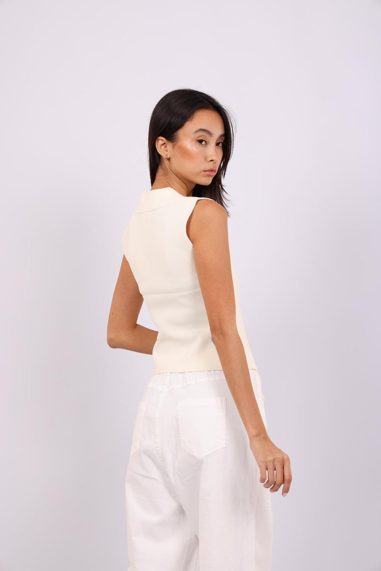 SKYLINE SLEEVELESS KNIT BLOUSE