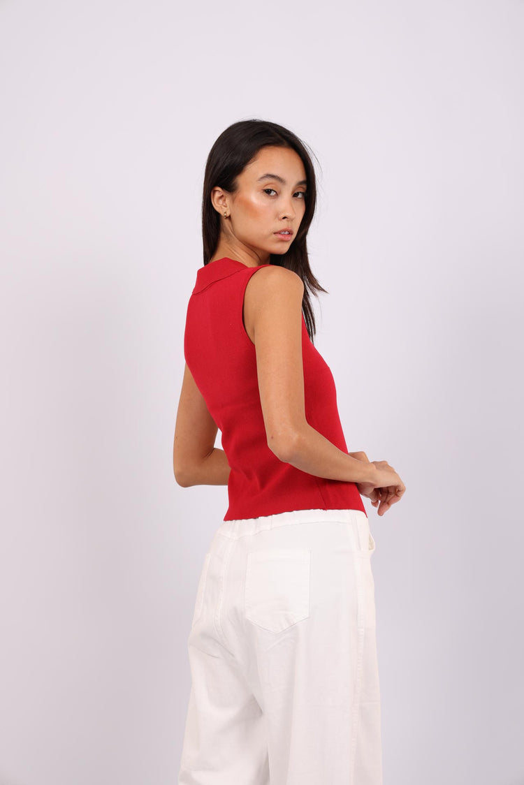 SKYLINE SLEEVELESS KNIT BLOUSE