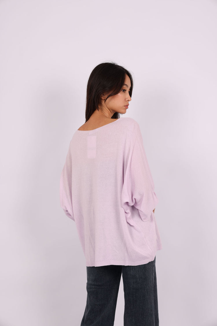 OVERSIZED LIGHTWEIGHT V-NECK KNIT