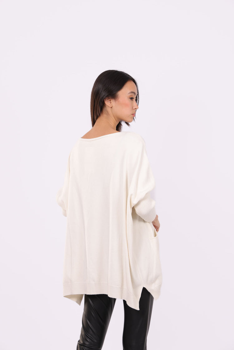 ASYMMETRICAL RELAXED KNIT WITH SIDE POCKET