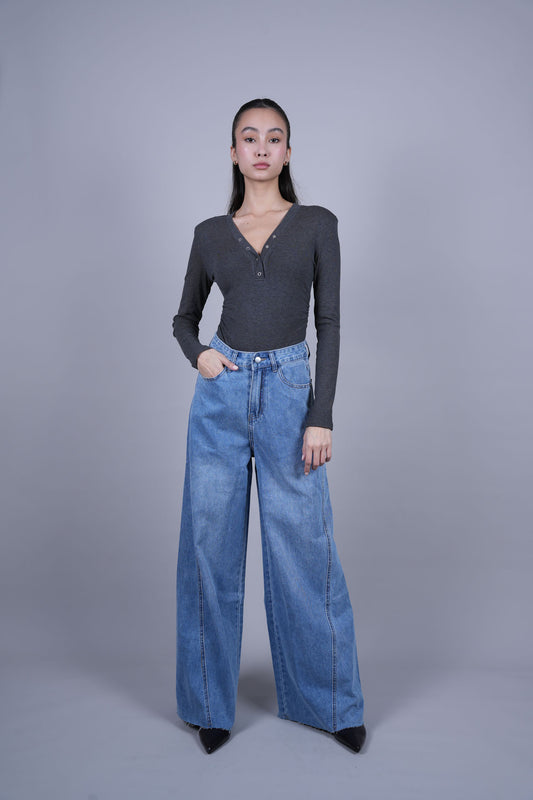 SUPER FLARE DENIM JEANS