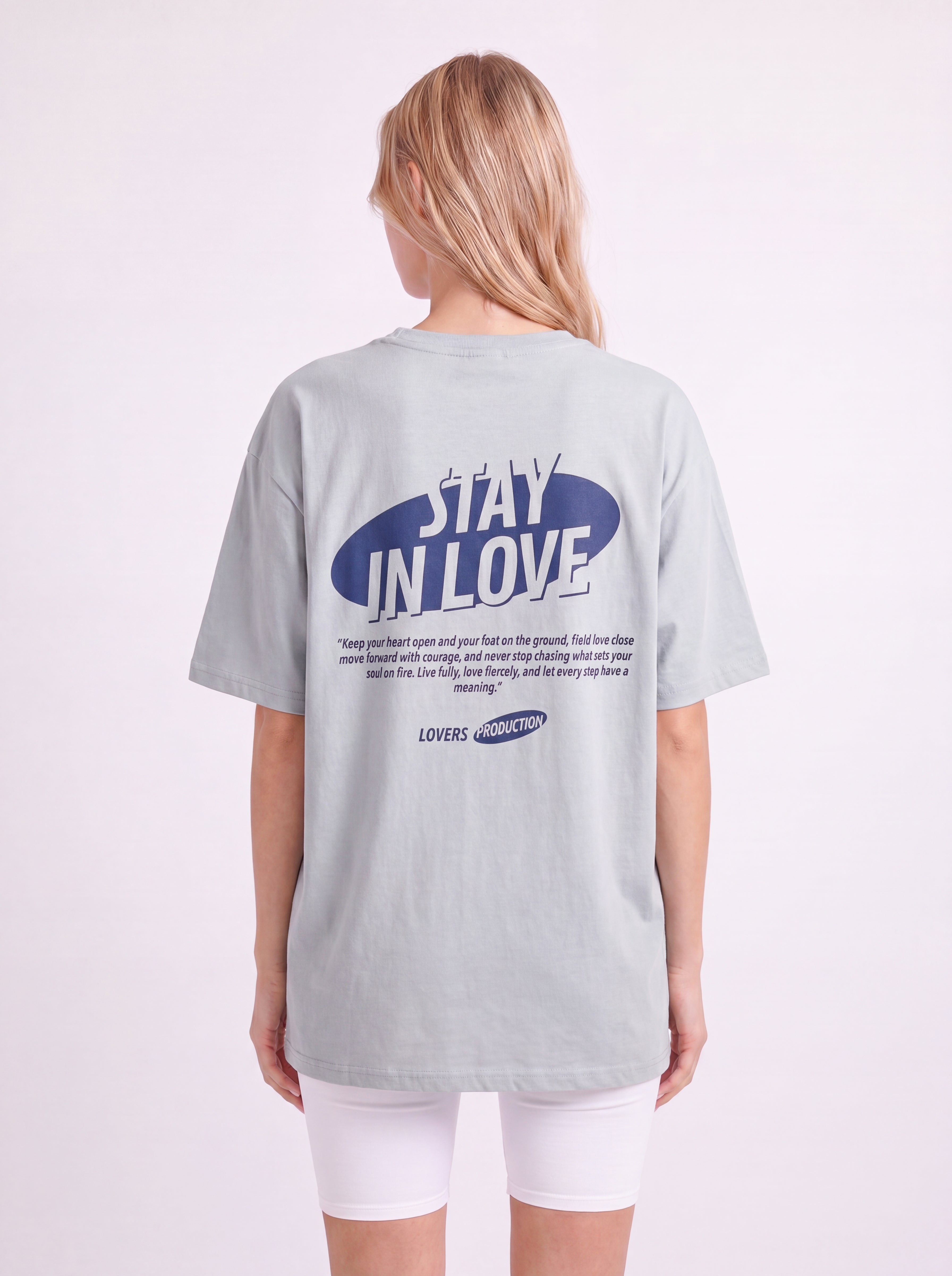 STAY IN LOVE OVERSIZED GRAPHIC T-SHIRT