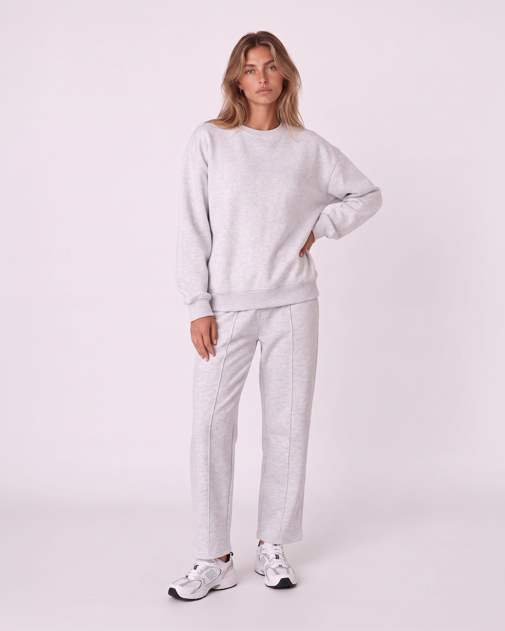 OVERSIZED CREWNECK SWEATSHIRT