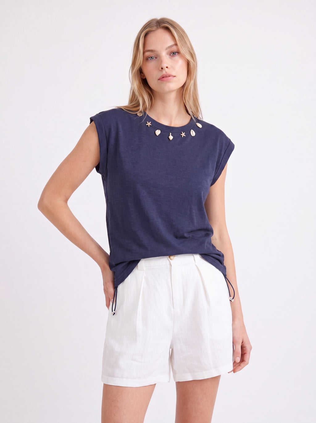 SEASHELL DETAIL SLEEVELESS TOP
