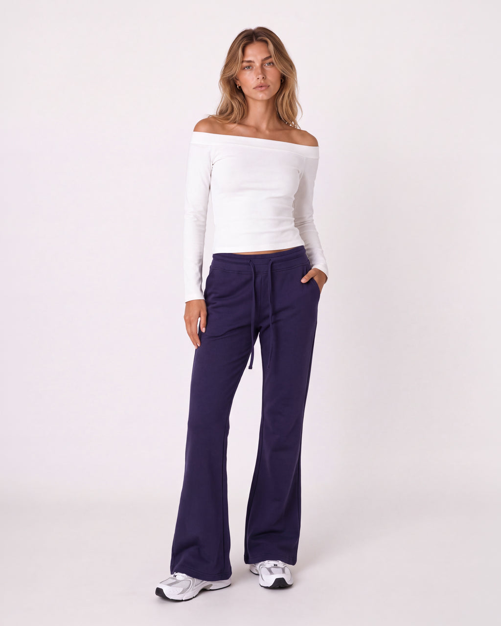 HIGH-WAIST DRAWSTRING FLARED SWEATPANTS