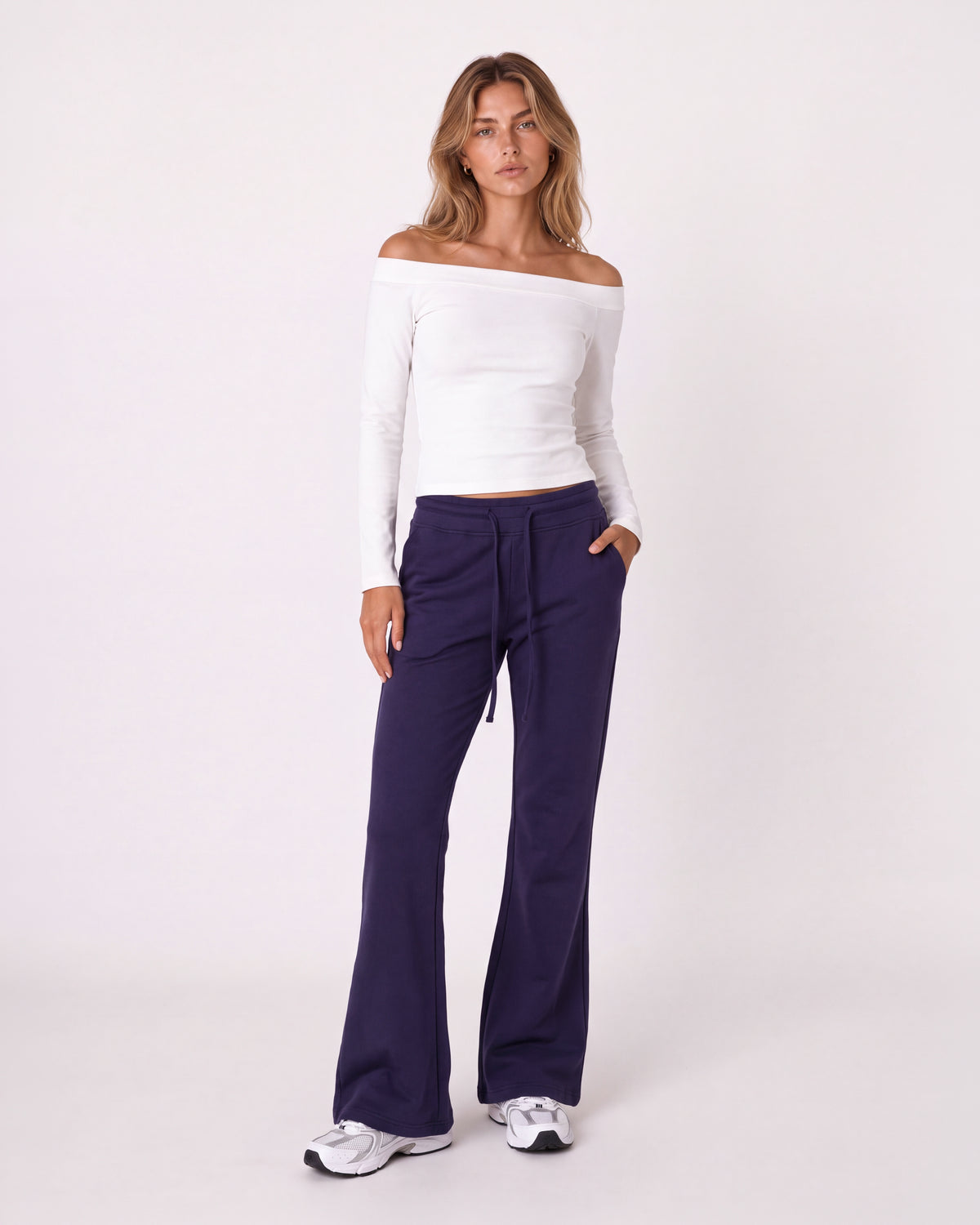 HIGH-WAIST DRAWSTRING FLARED SWEATPANTS