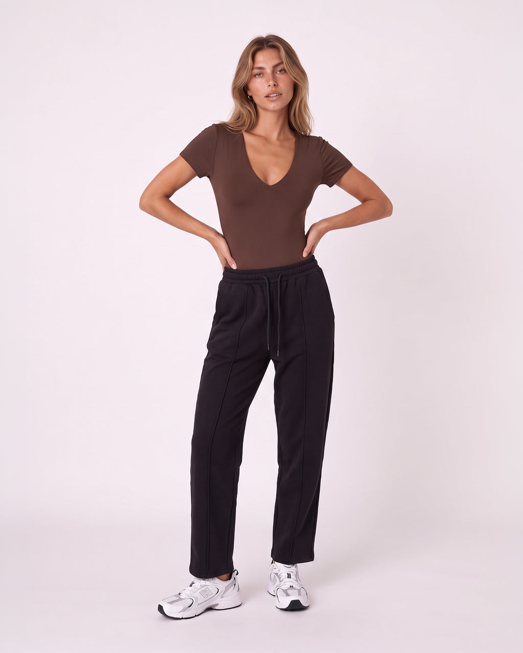 FITTED V-NECK BODYSUIT
