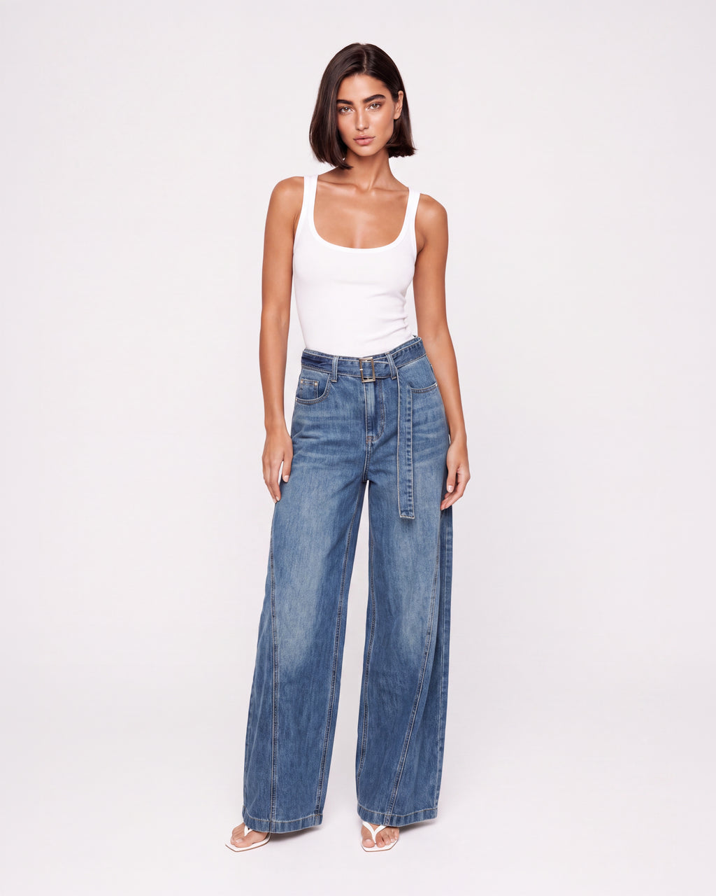 WIDE-LEG JEANS WITH BELT DETAIL