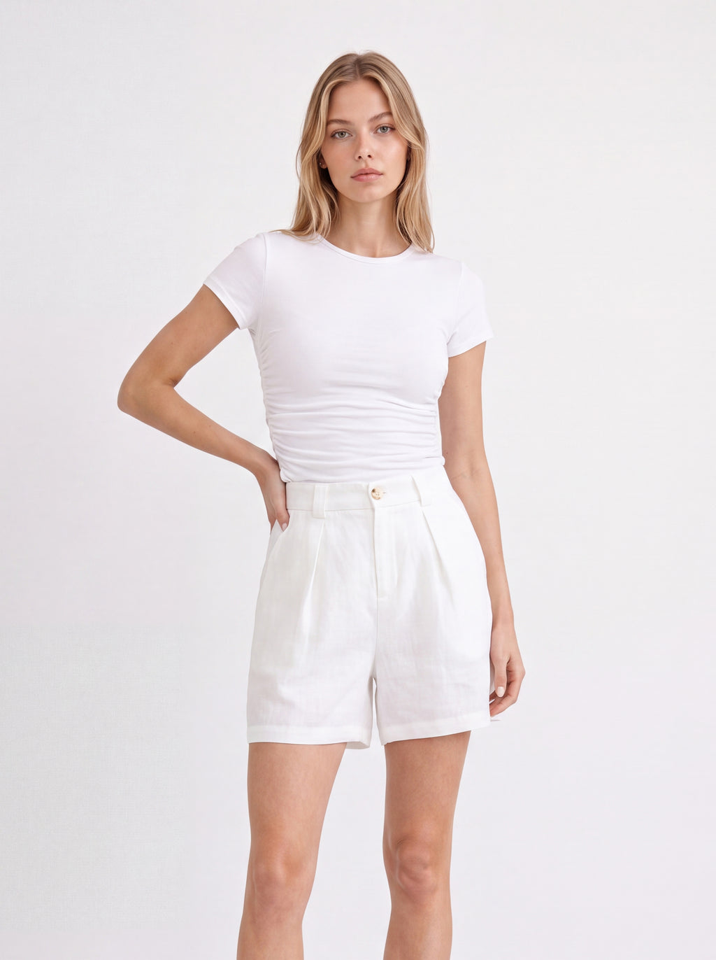 LINEN PLEATED SHORTS