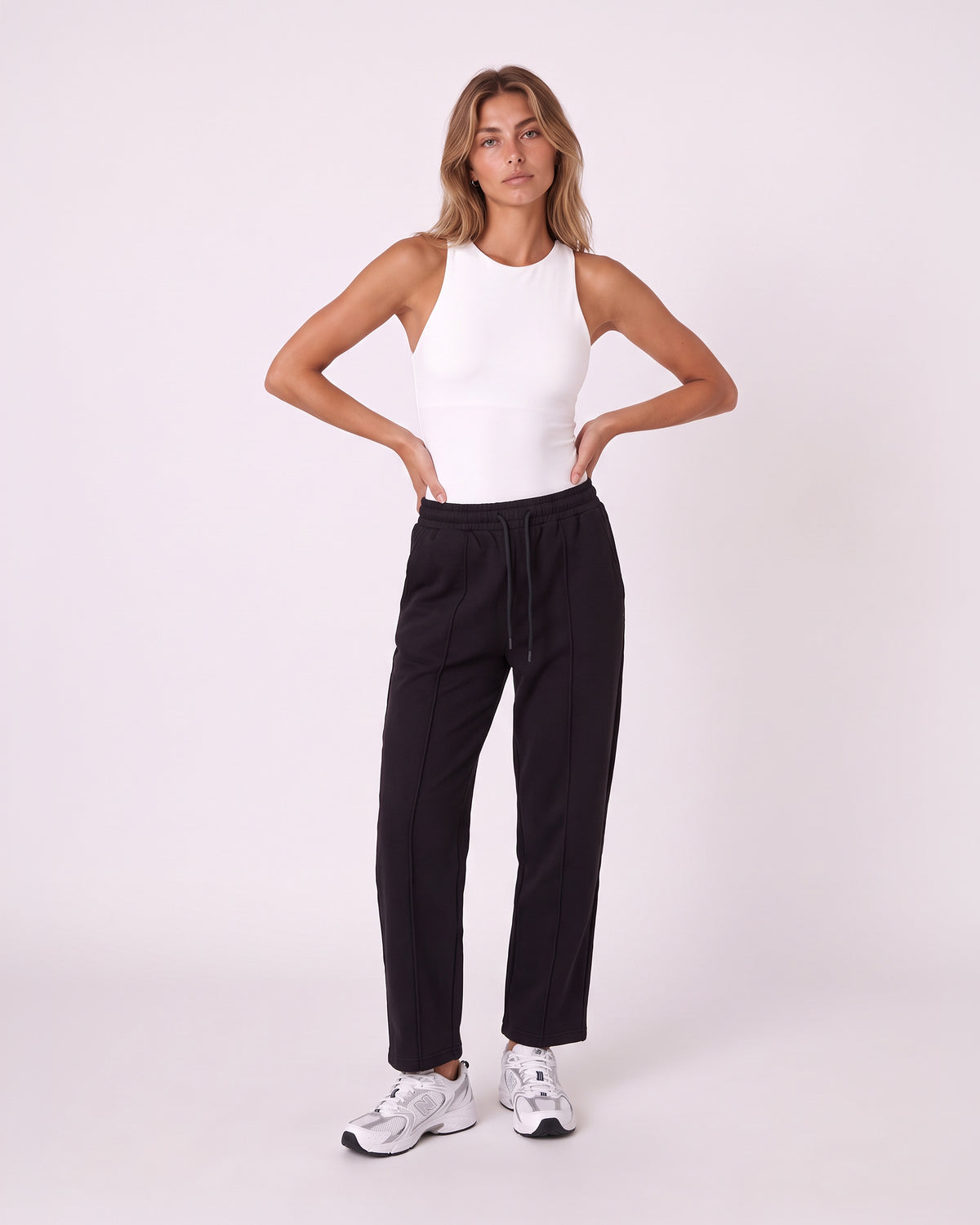 SCOOP-NECK SLEEVELESS BODYSUIT