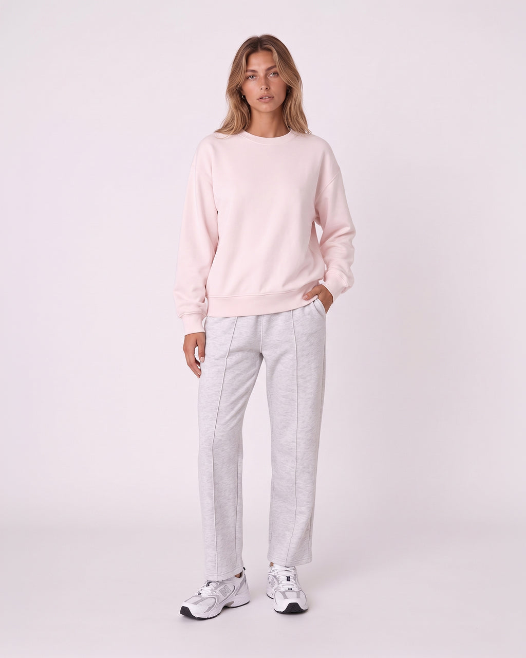 OVERSIZED CREWNECK SWEATSHIRT