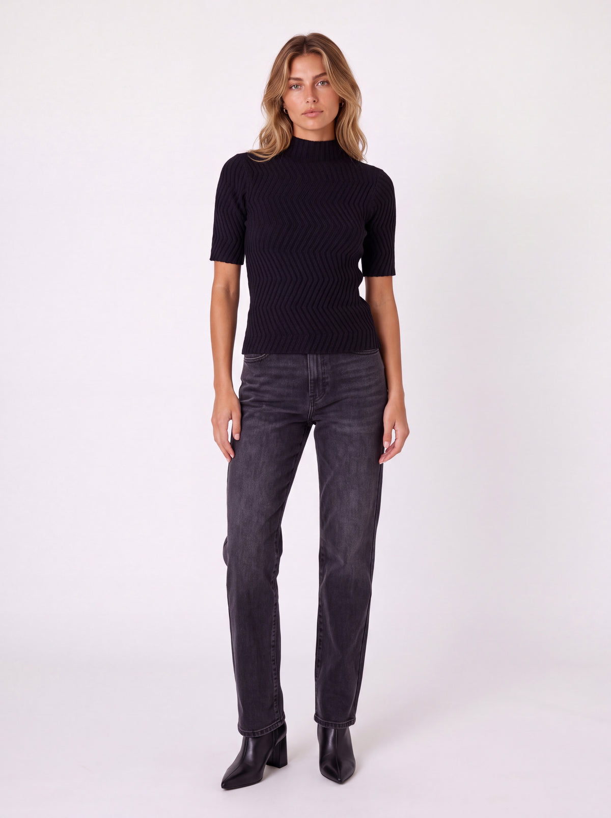 MOCK NECK SHORT SLEEVE TEXTURED RIBBED KNIT TOP