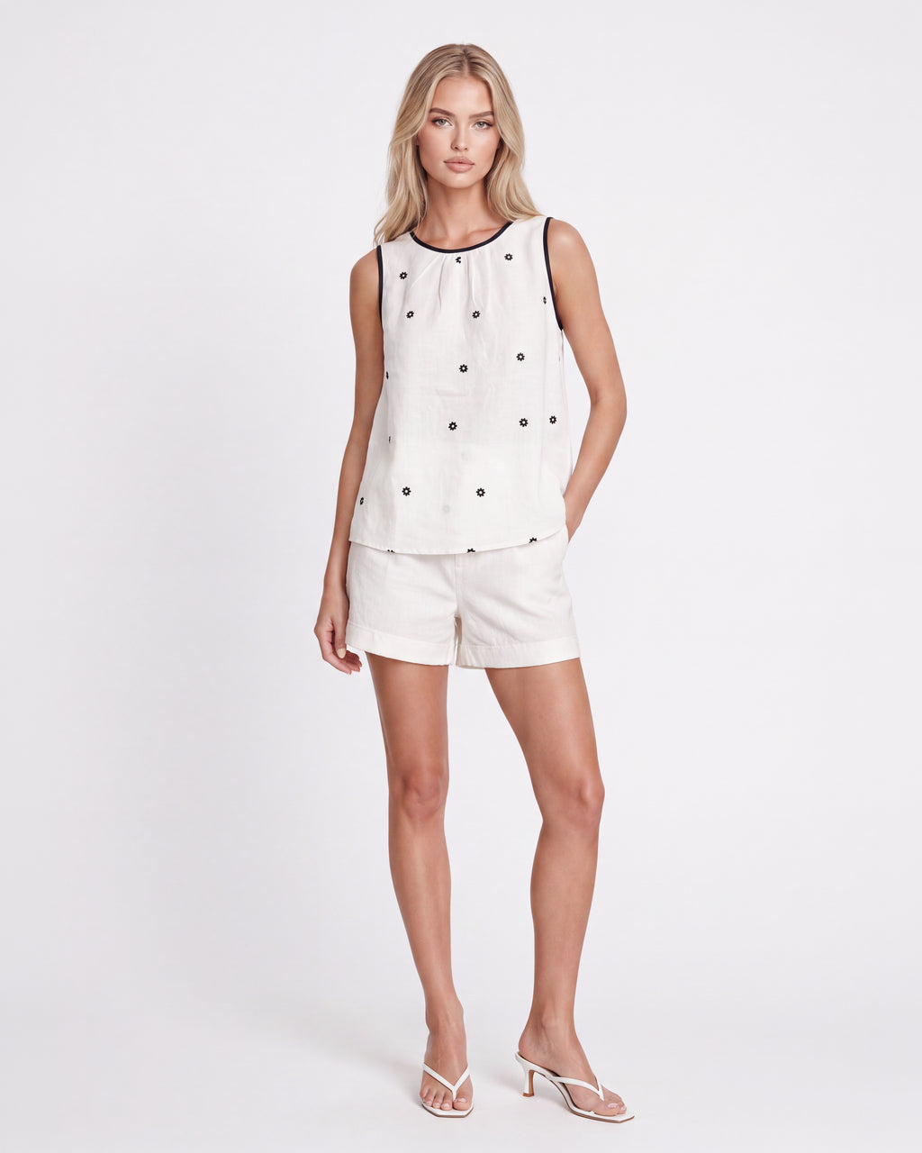 EMBROIDERED CONTRAST TRIM TOP