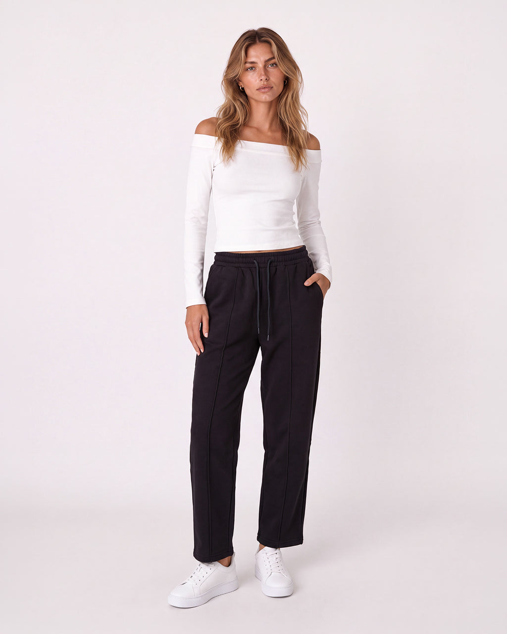 WIDE LEG FLEECE SWEATPANTS