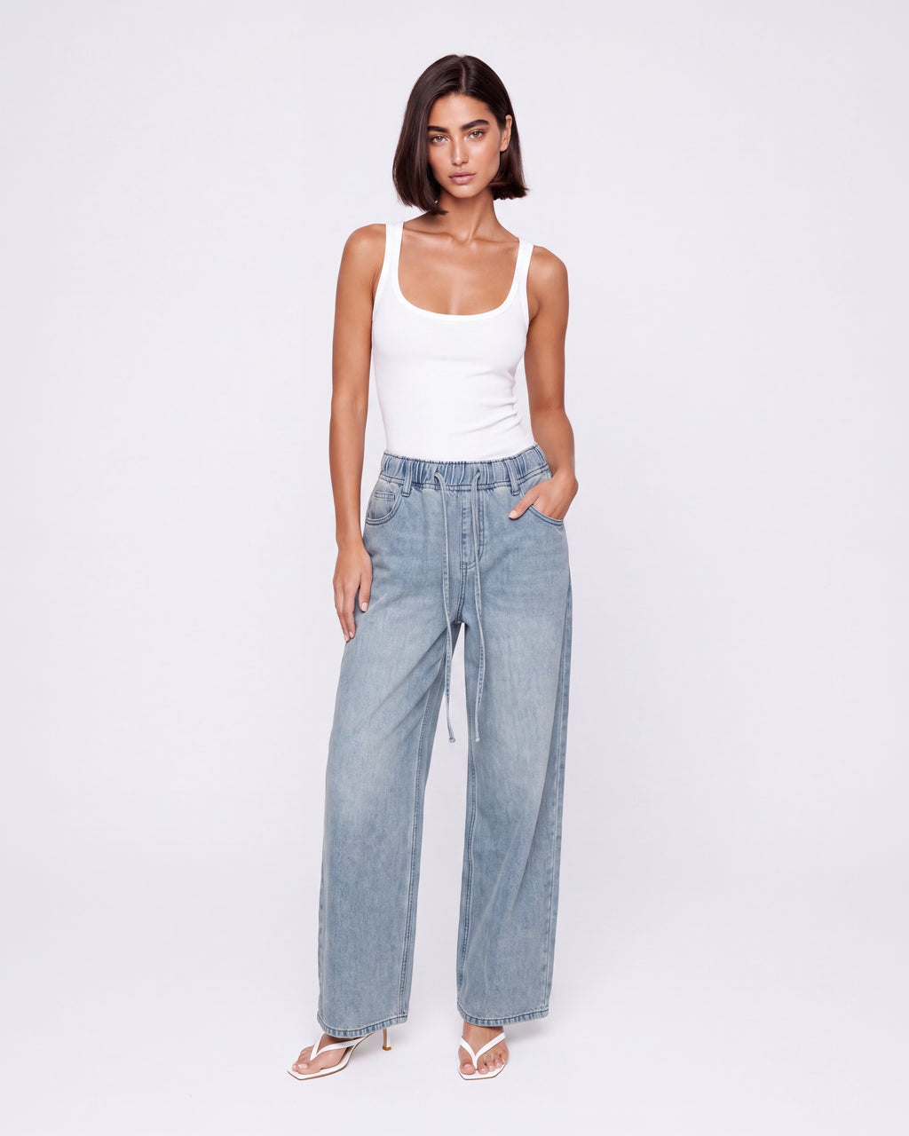 ELASTIC WAIST WIDE LEG LIGHT JEANS