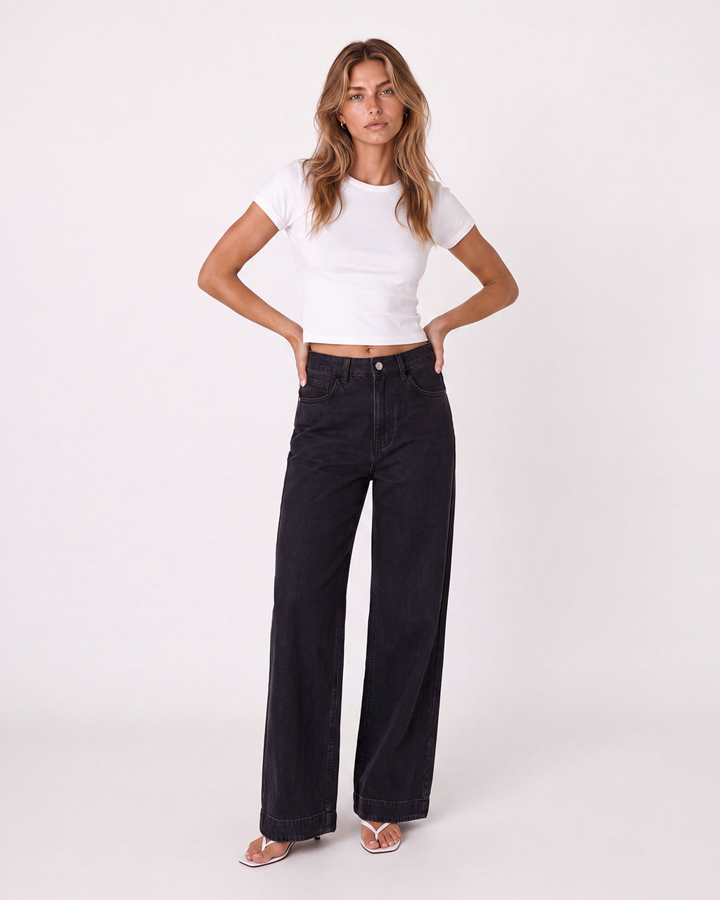 BLACK WIDE-LEG JEANS
