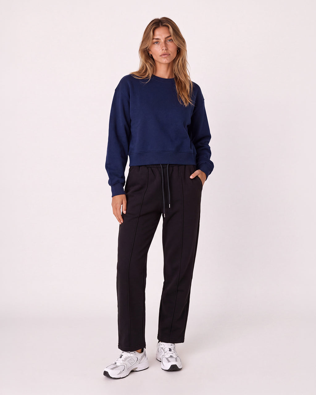 OVERSIZED CROPPED CREW NECK SWEATSHIRT