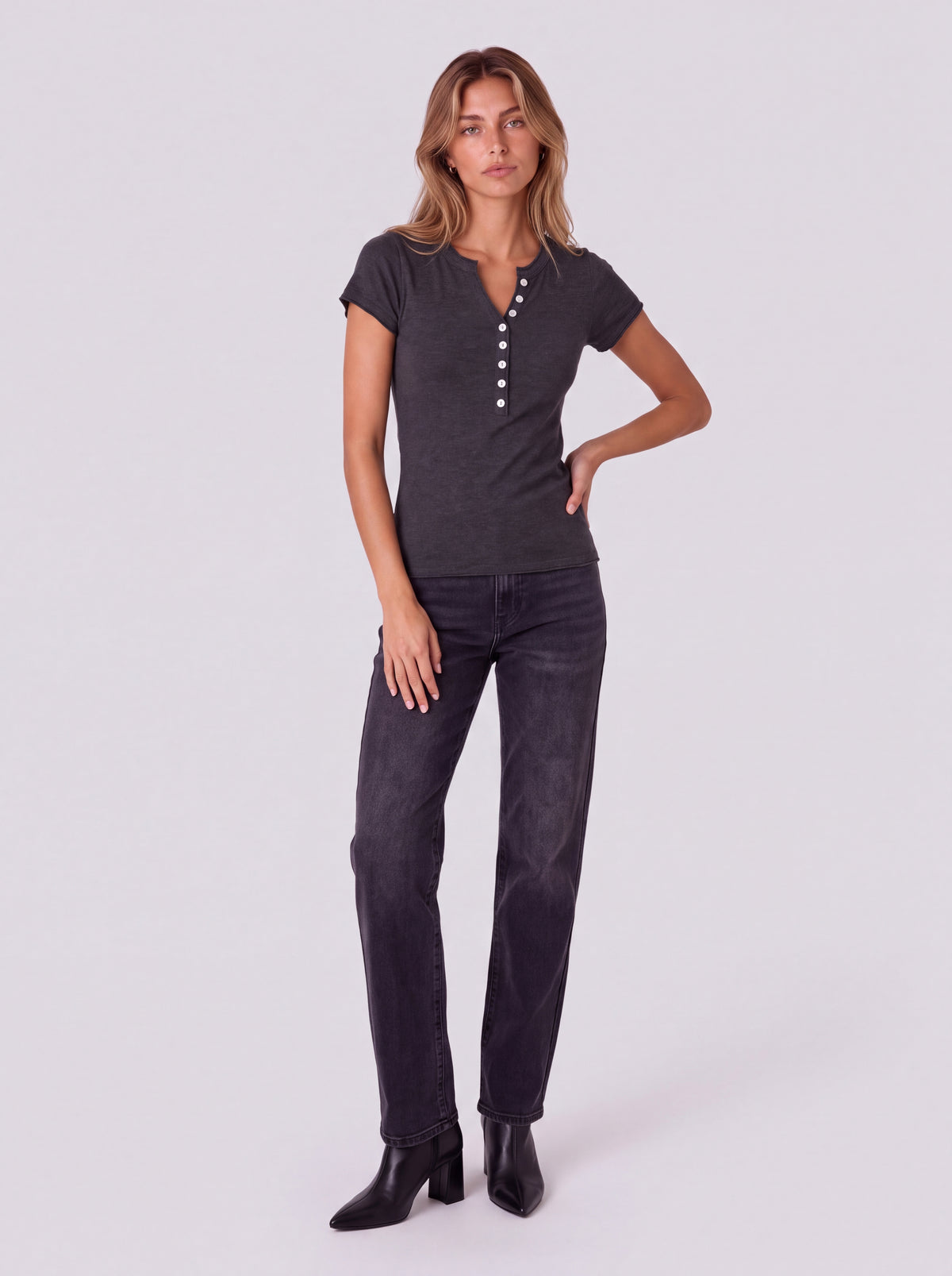 SHORT SLEEVE BUTTON FRONT HENLEY TOP