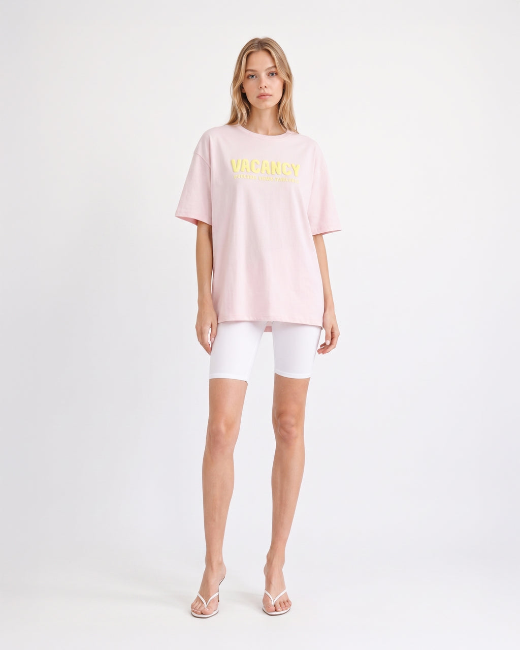 VACANCY OVERSIZED GRAPHIC T-SHIRT