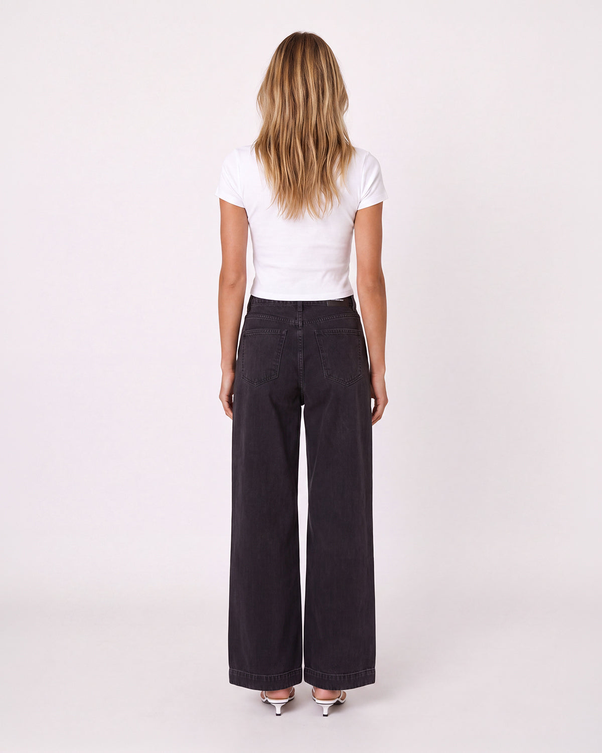 BLACK WIDE-LEG JEANS