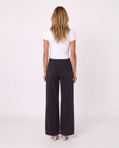 BLACK WIDE-LEG JEANS