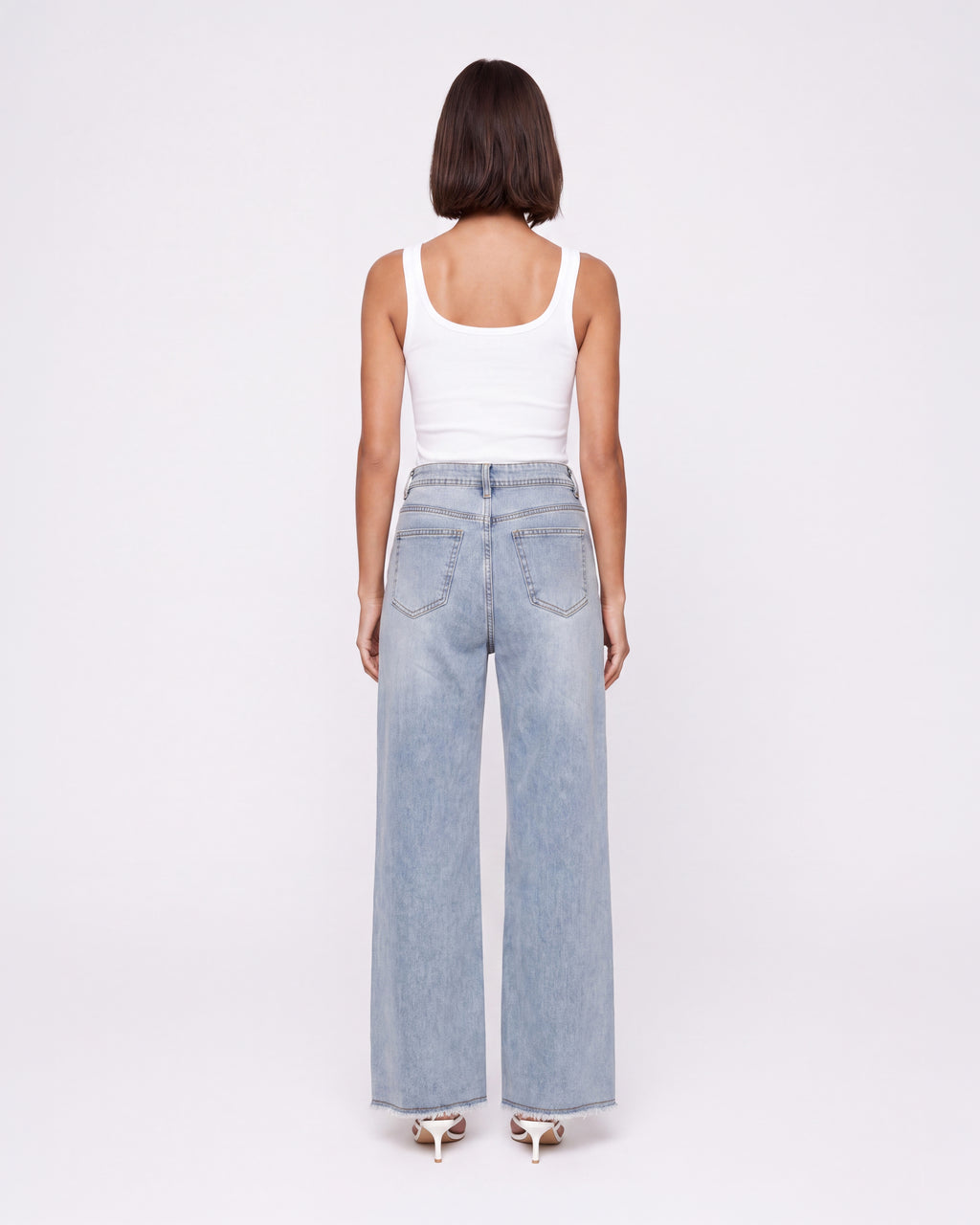 LIGHT BLUE WIDE LEG JEANS