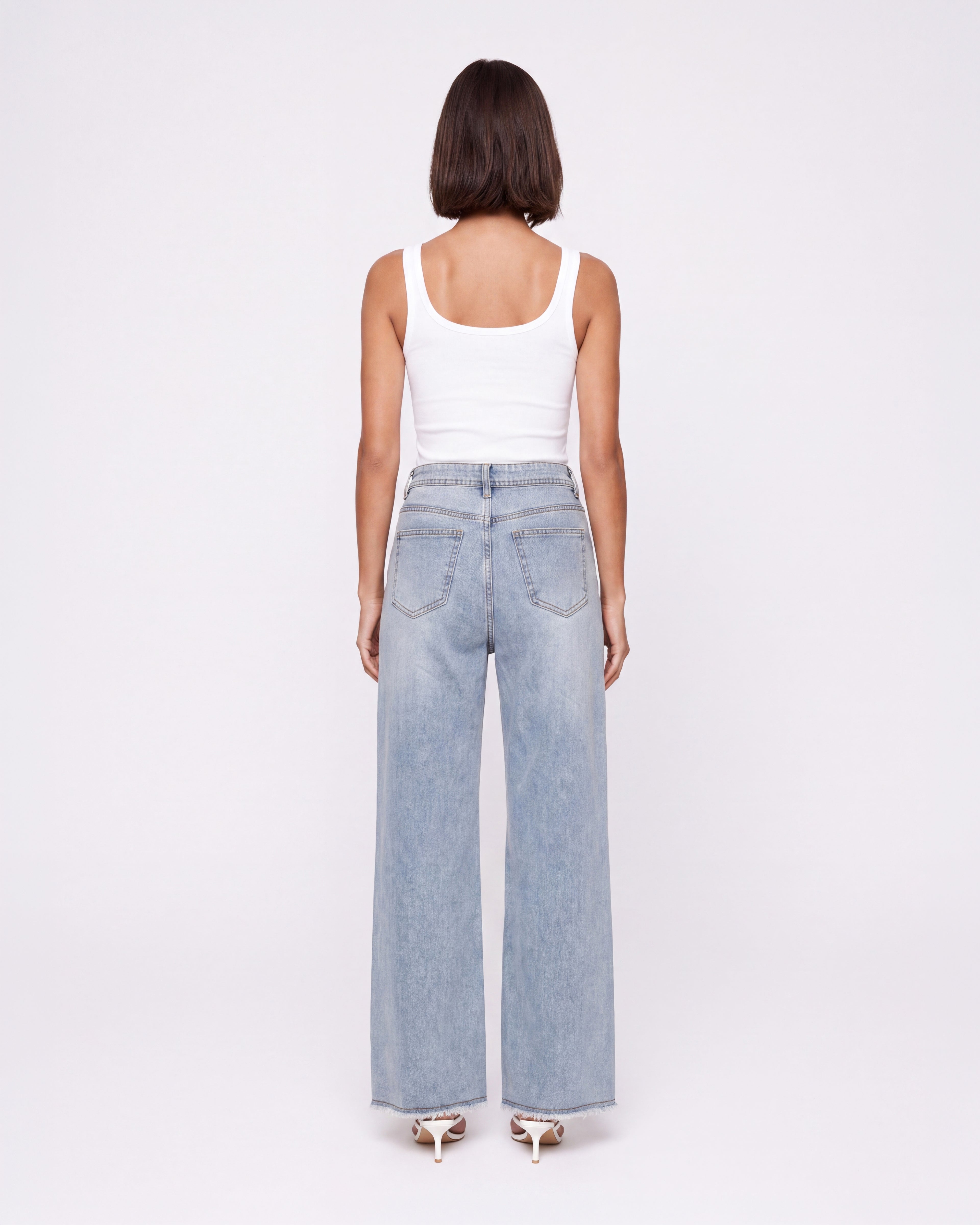 LIGHT BLUE WIDE LEG JEANS