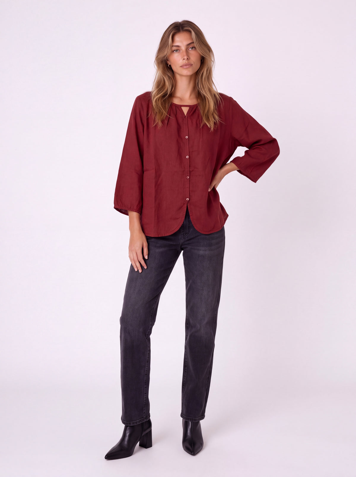 GATHERED NECK BUTTON-FRONT LONG SLEEVE BLOUSE
