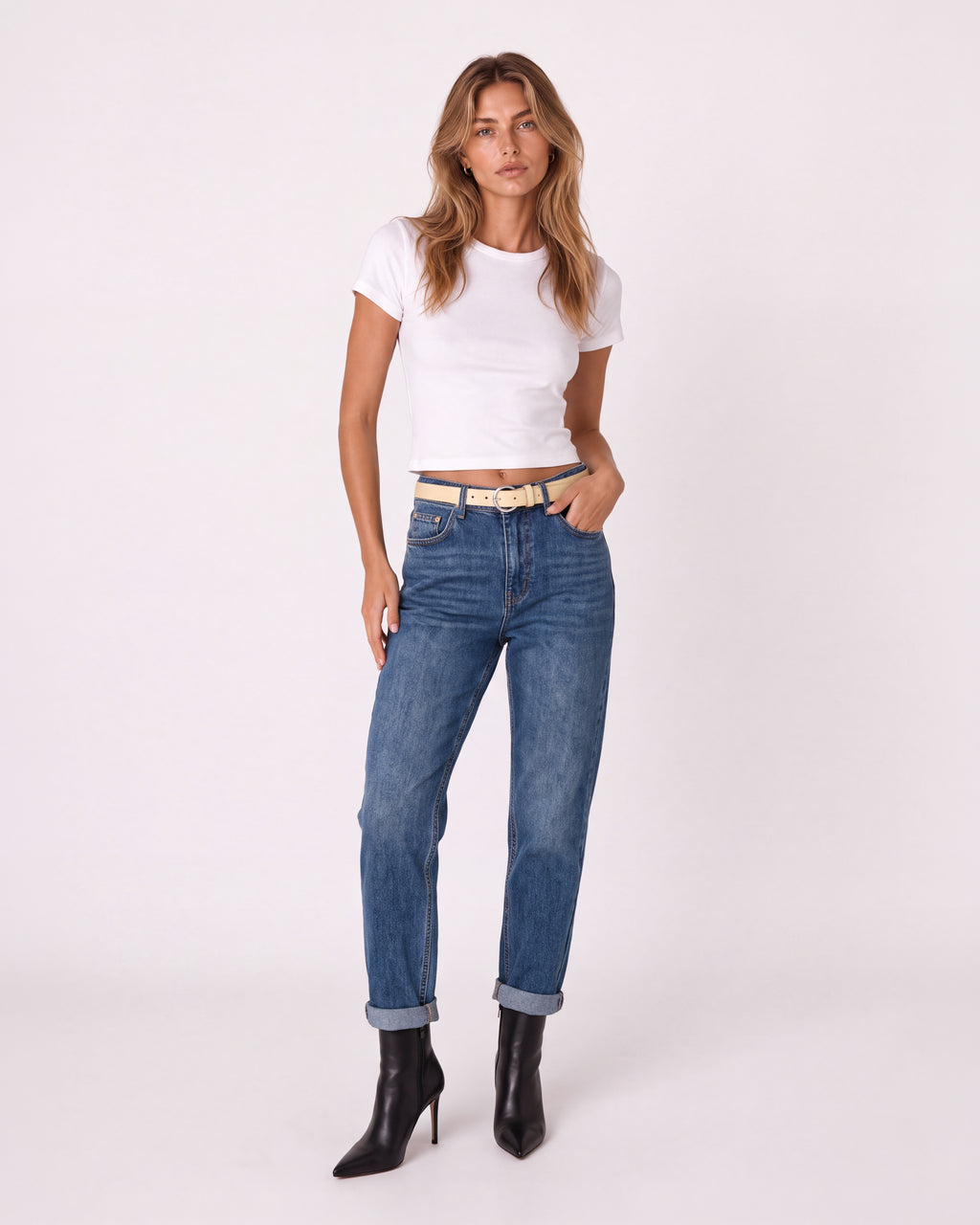 CUFFED MOM JEANS WITH BELT