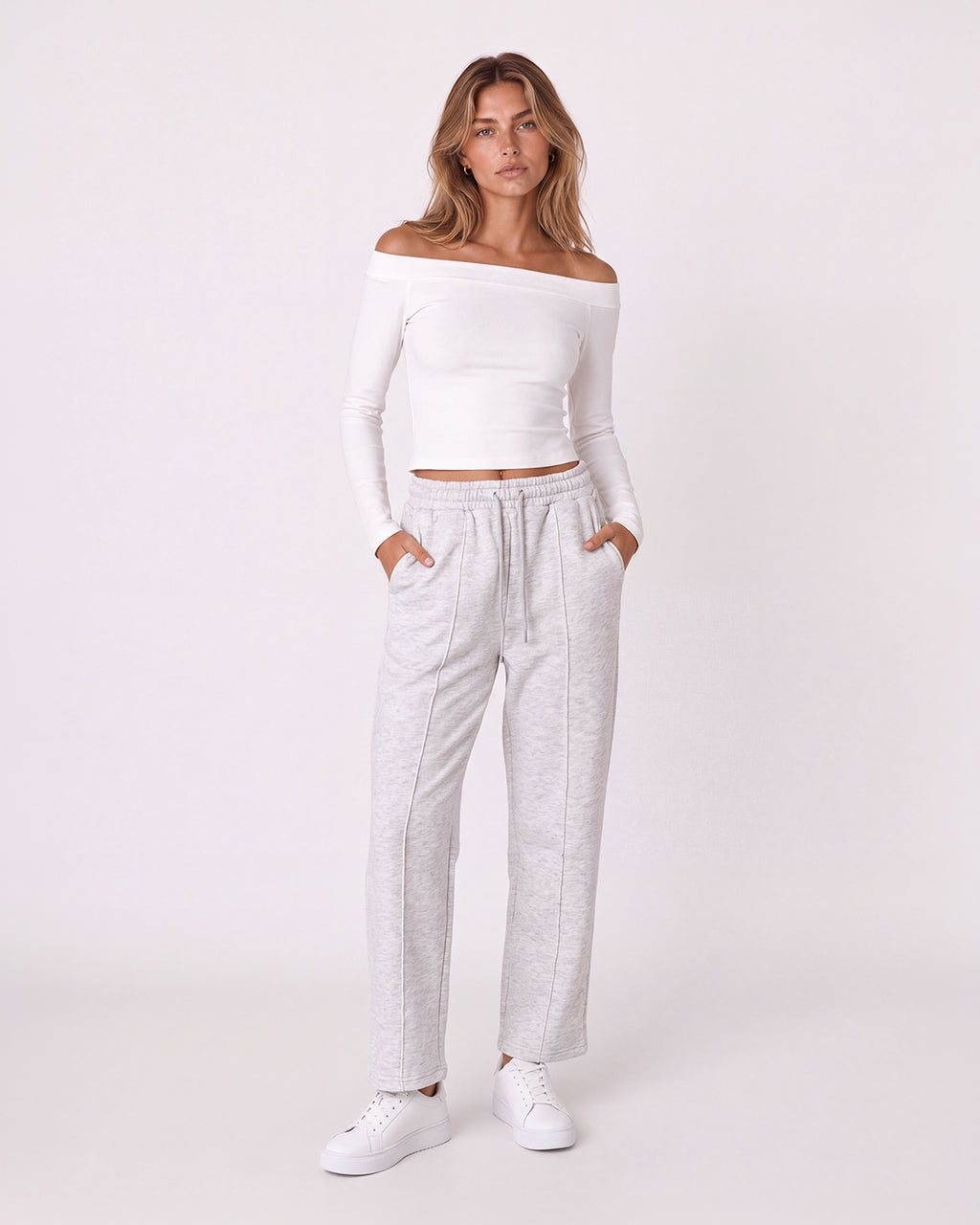 WIDE LEG FLEECE SWEATPANTS