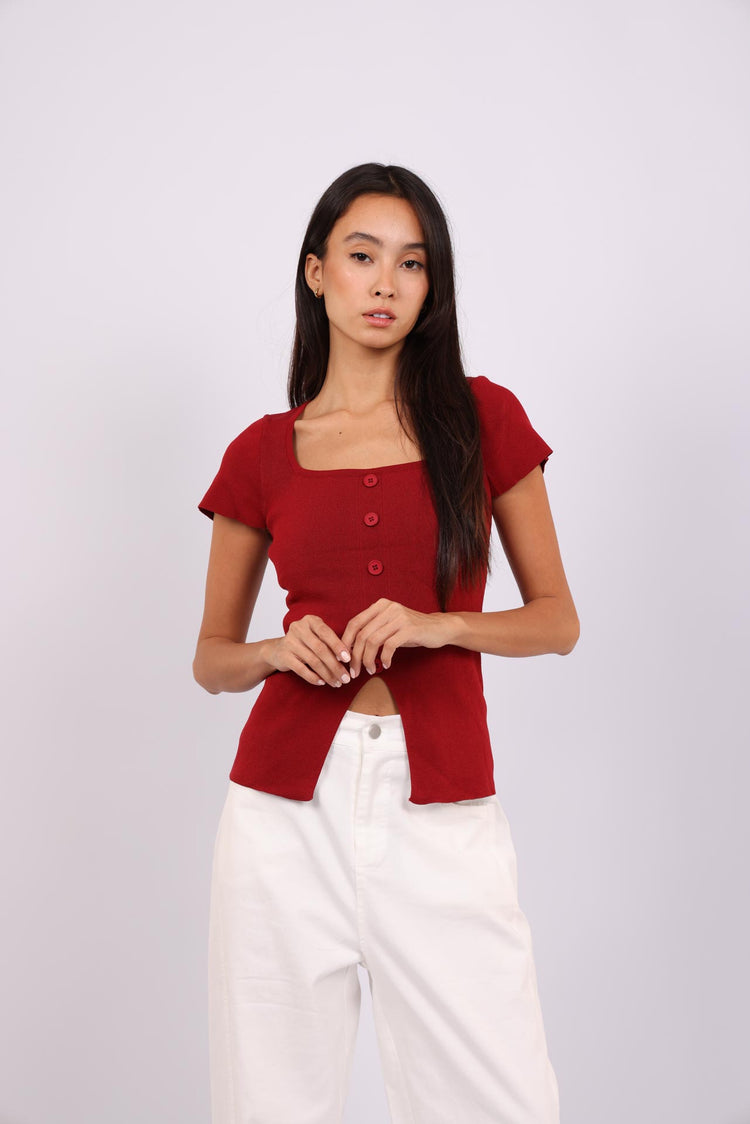 BUTTON-FRONT KNIT TOP
