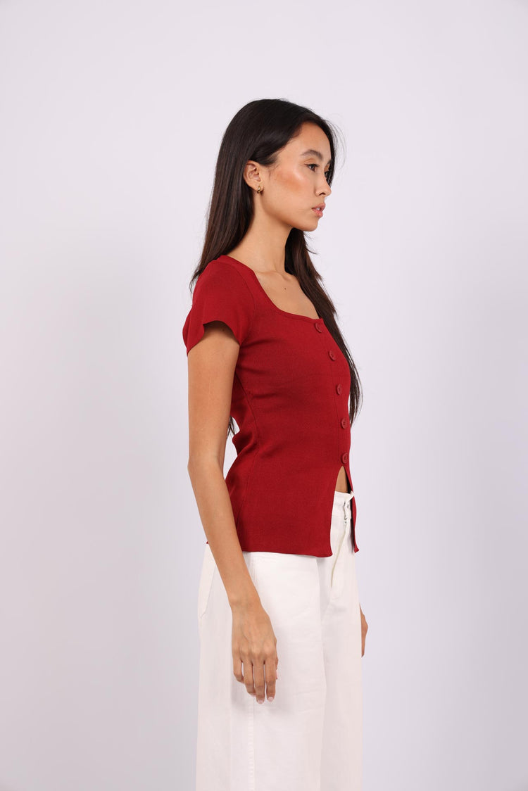 BUTTON-FRONT KNIT TOP