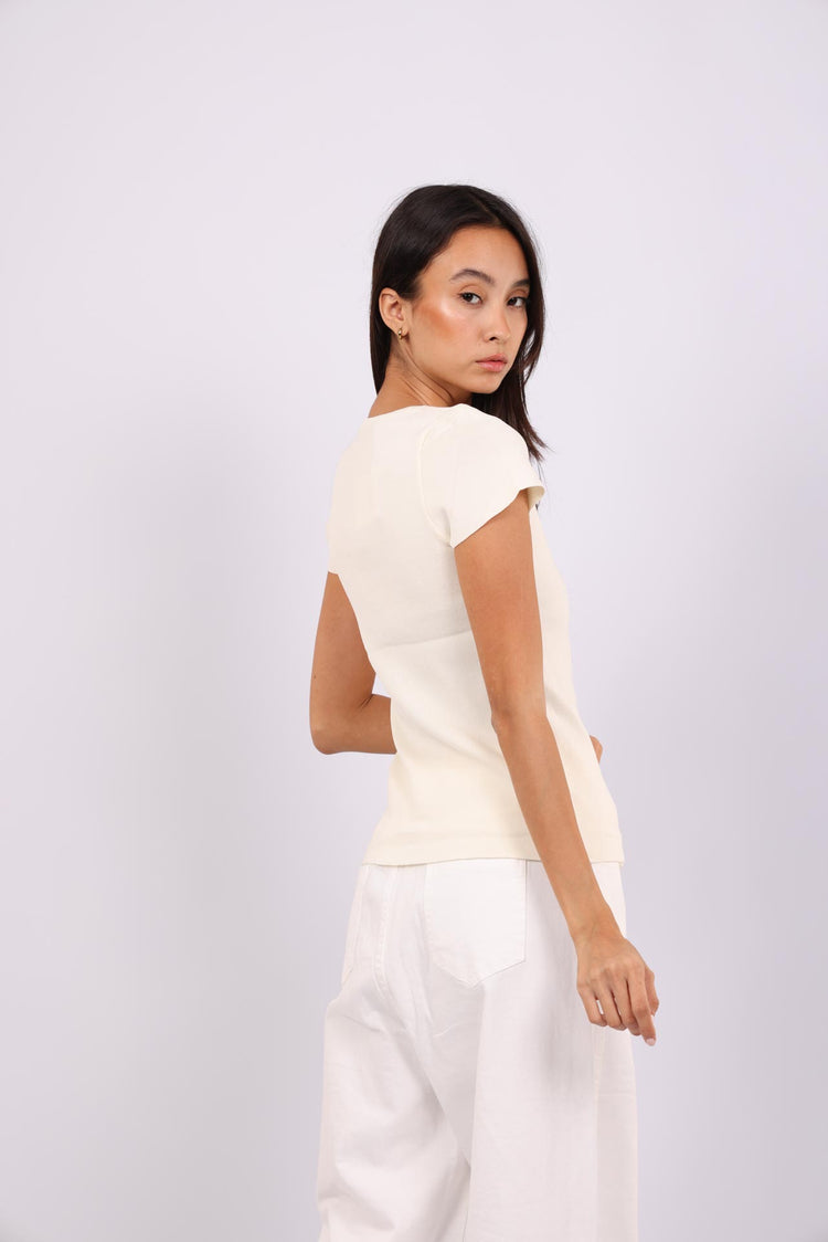 BUTTON-FRONT KNIT TOP
