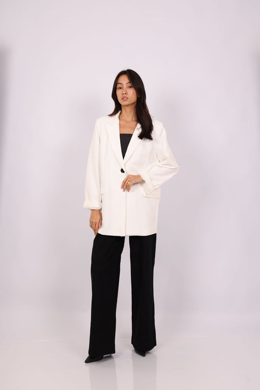OVERSIZED BLAZER – CLASSIC & MINIMAL