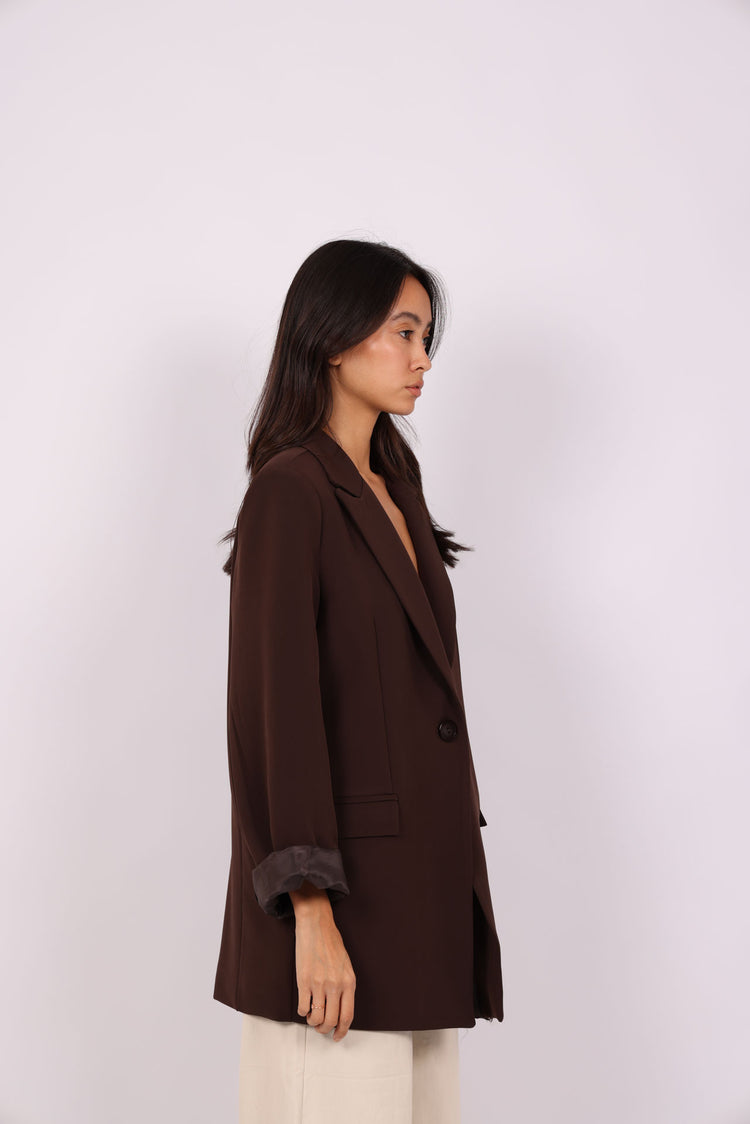 OVERSIZED BLAZER – CLASSIC & MINIMAL