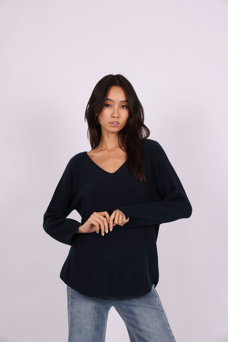 RELAXED V-NECK KNIT SWEATER