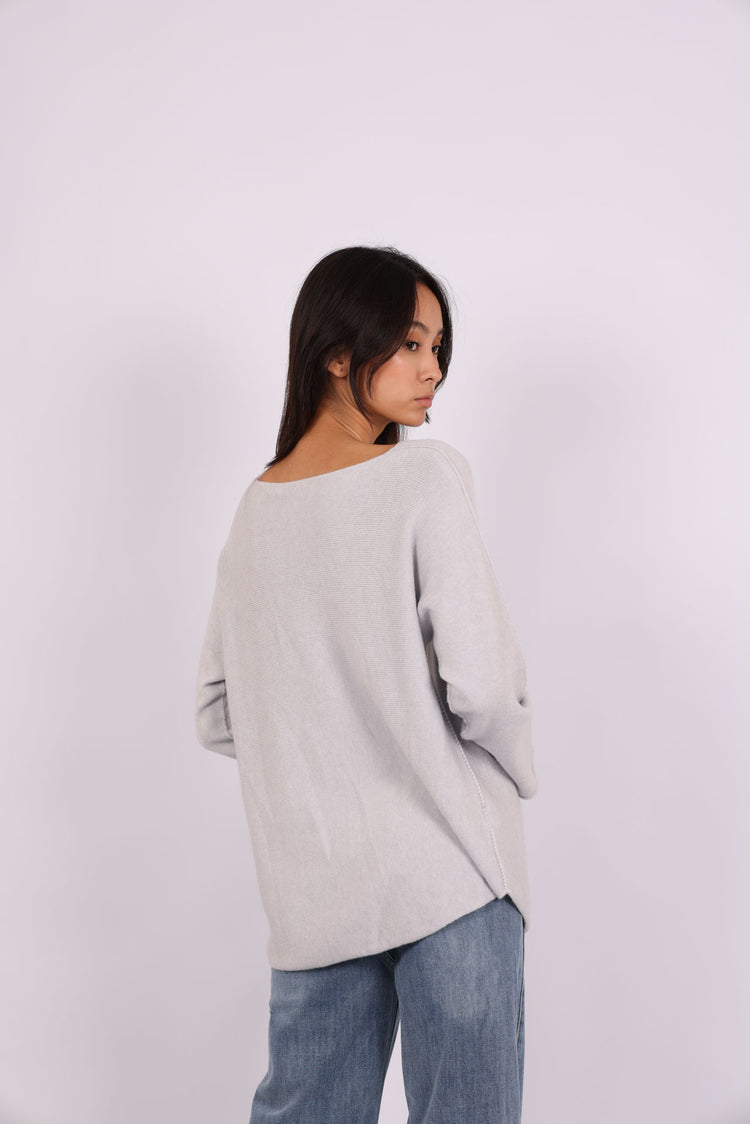 RELAXED V-NECK KNIT SWEATER