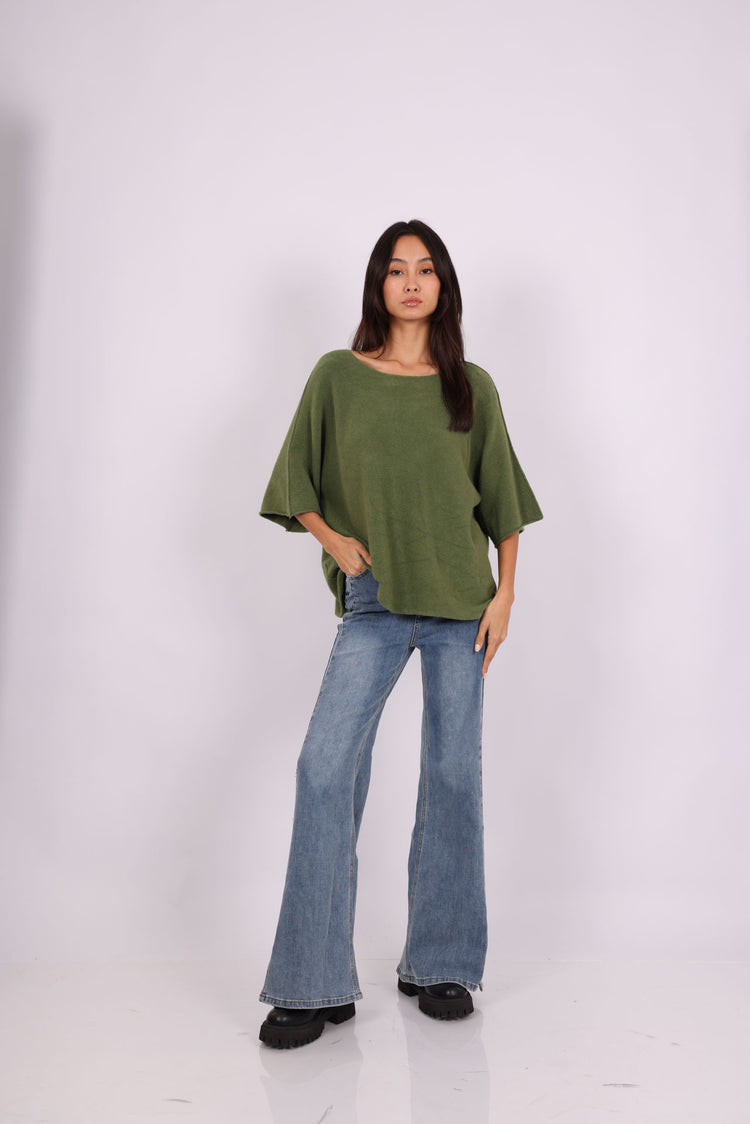 OVERSIZED ROUND-NECK KNIT TOP