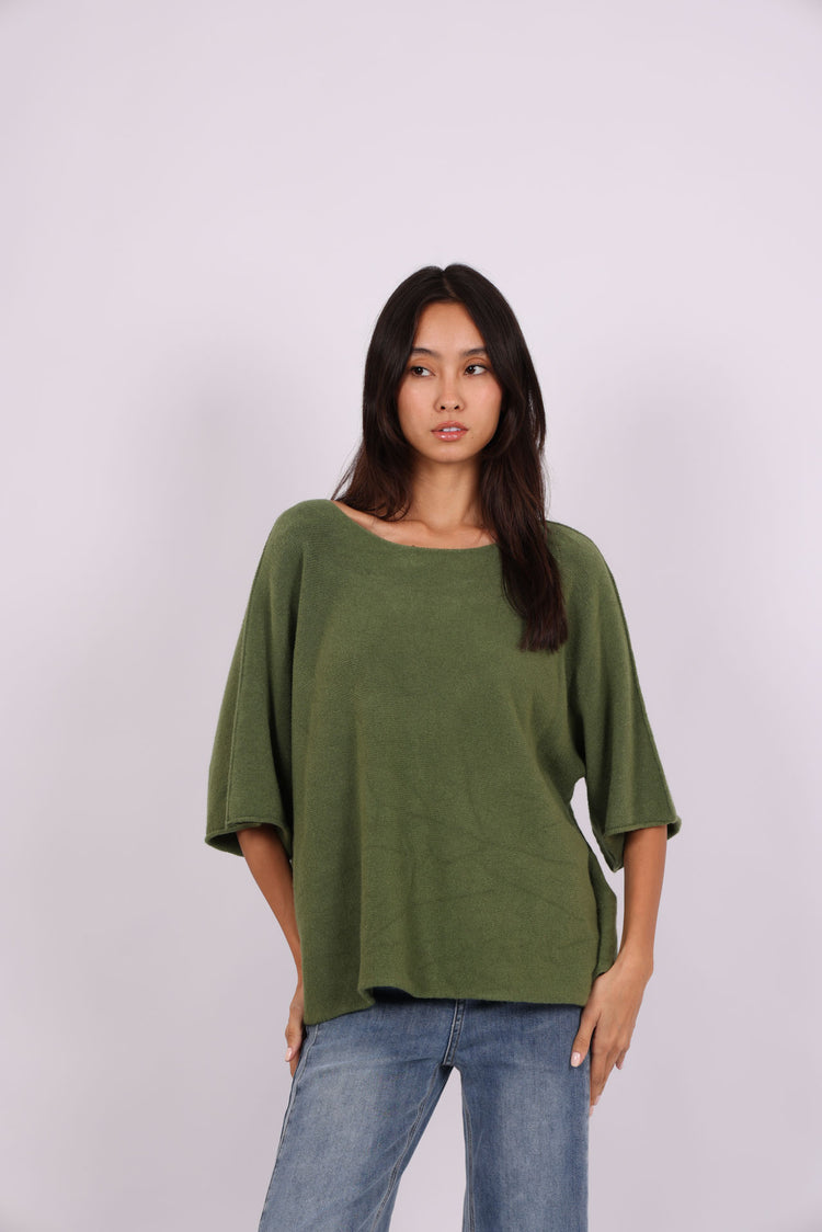 OVERSIZED ROUND-NECK KNIT TOP