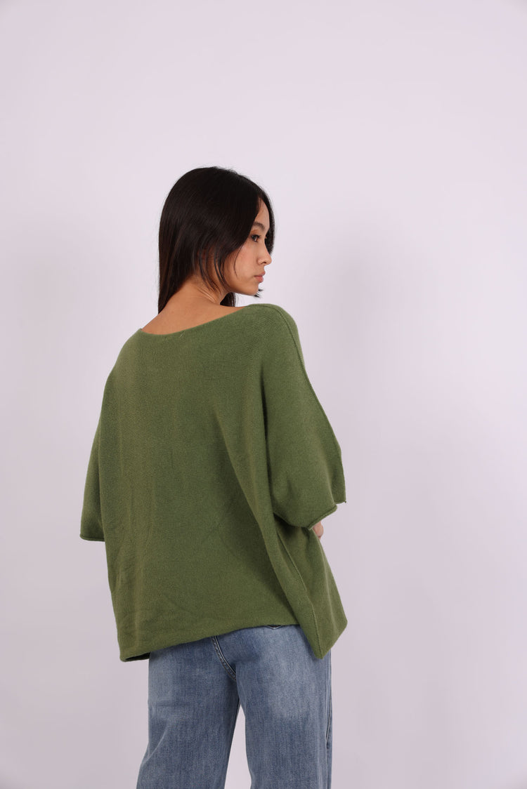 OVERSIZED ROUND-NECK KNIT TOP