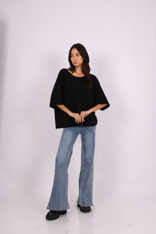 OVERSIZED ROUND-NECK KNIT TOP