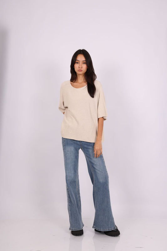 OVERSIZED ROUND-NECK KNIT TOP
