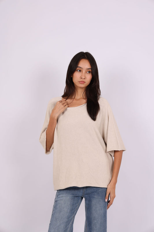 OVERSIZED ROUND-NECK KNIT TOP