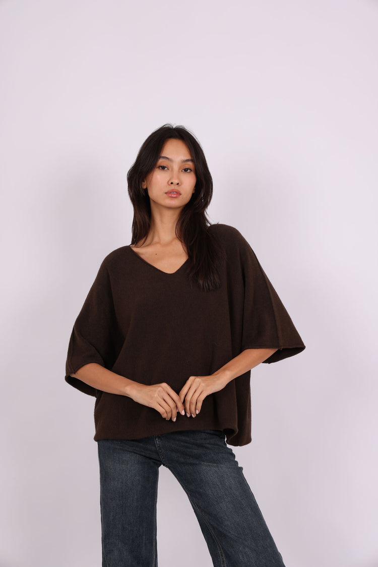 OVERSIZED SHORT-SLEEVE V-NECK KNIT