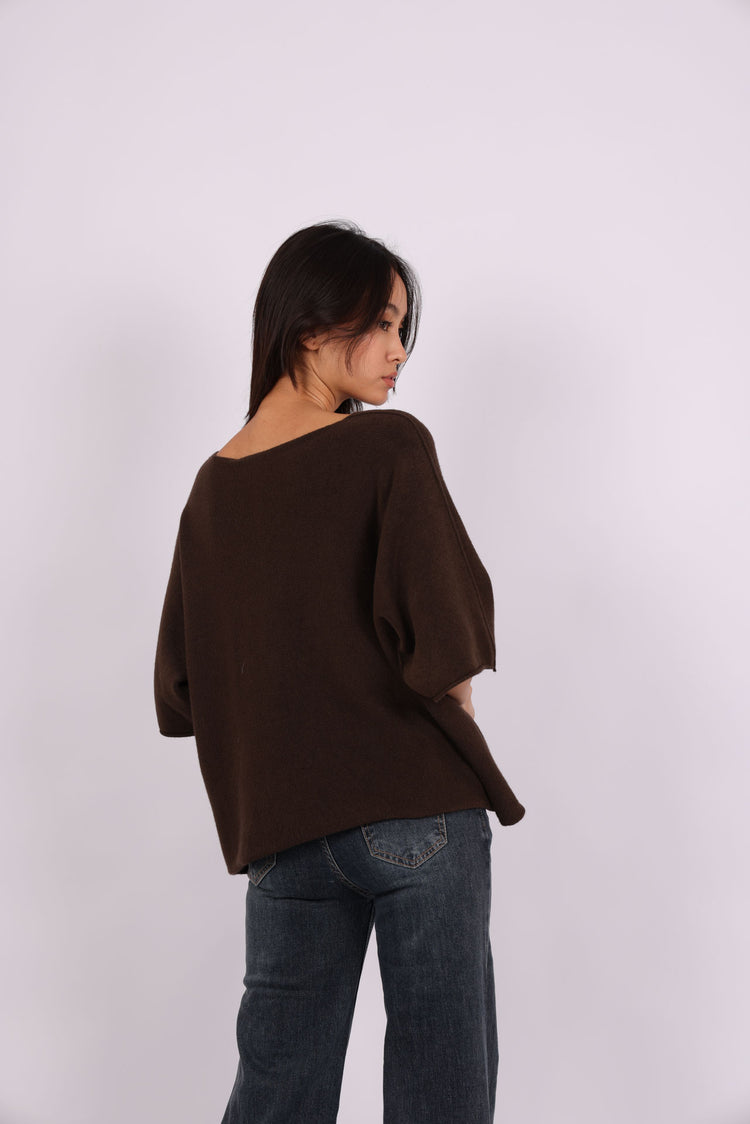 OVERSIZED SHORT-SLEEVE V-NECK KNIT